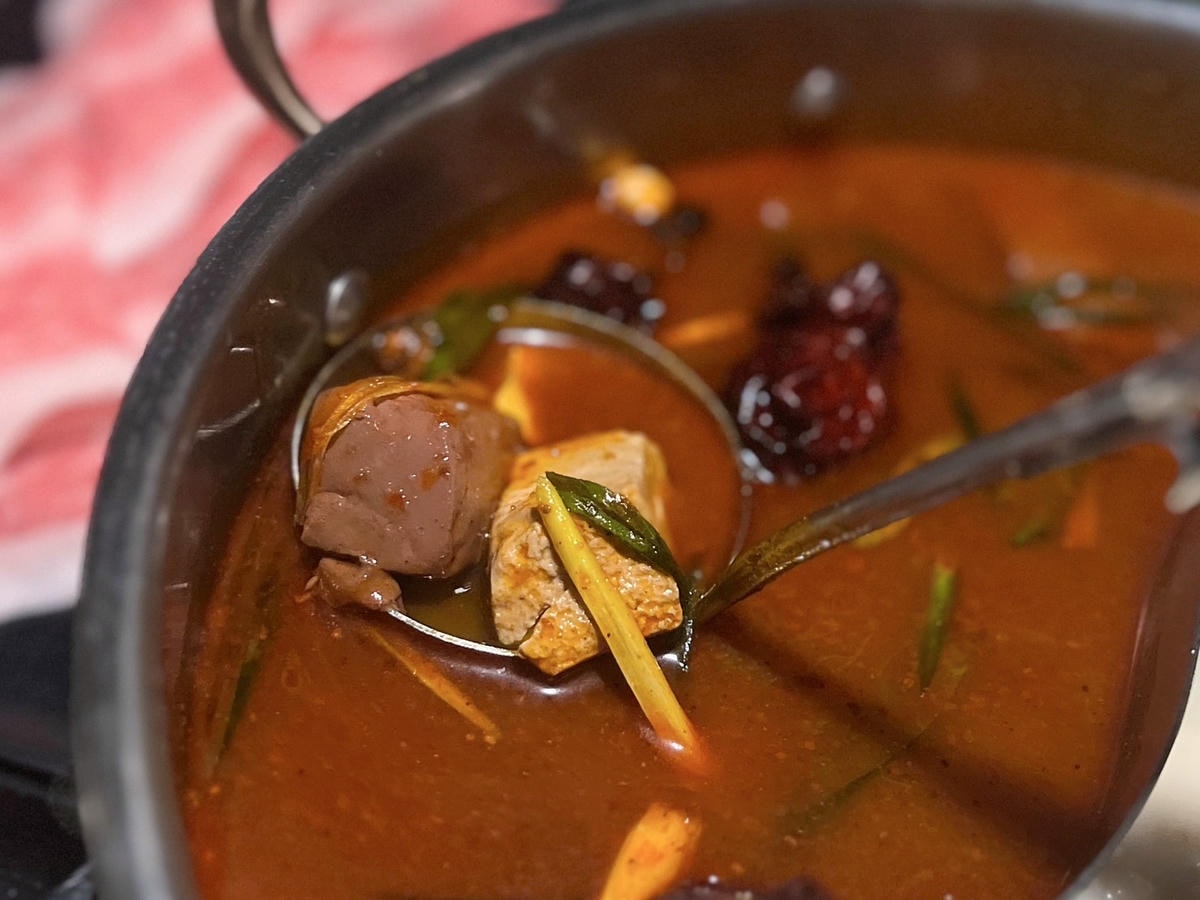 [ 桃園食記 ] 圍圍爐爐麻辣火鍋中壢延平店 中壢新開幕