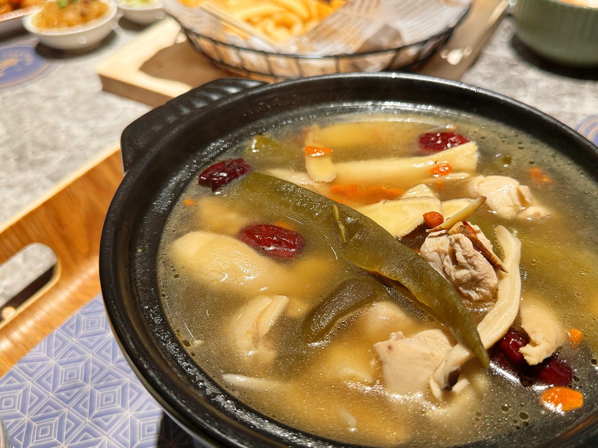 [ 桃園食記 ] 中壢區大園區青埔高鐵特區 茶自點環球