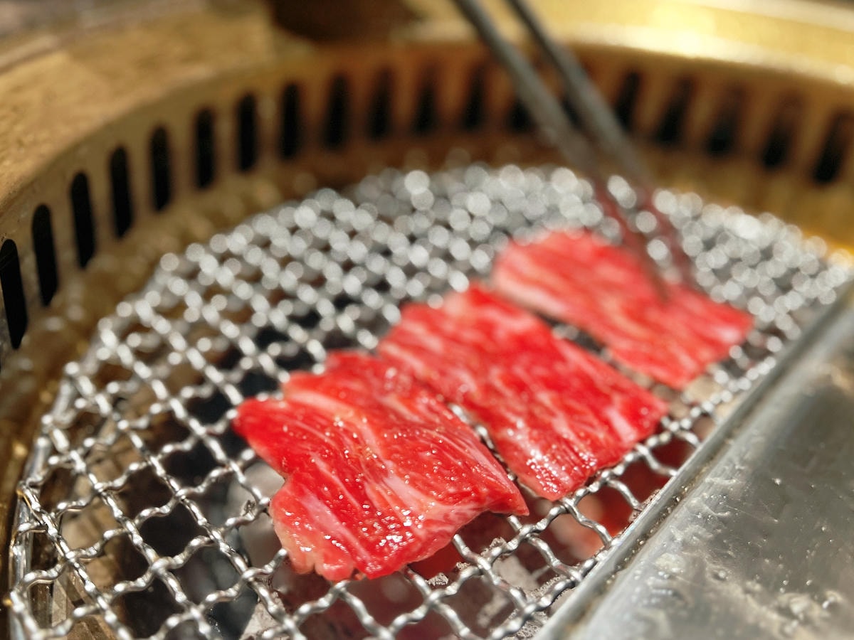 [ 桃園食記 ] 中壢區大園區青埔高鐵特區 金炭火燒肉