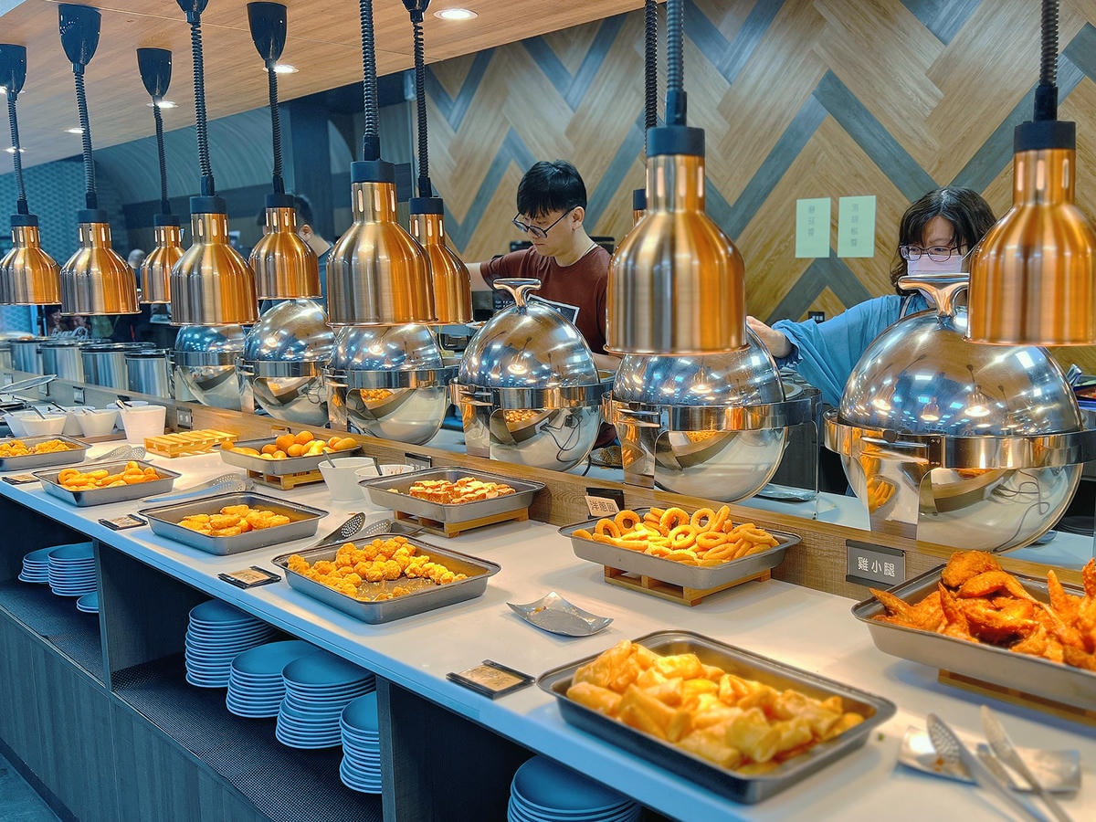 [ 桃園食記 ] 饗厚牛排-桃園店 399元自助吧吃到飽