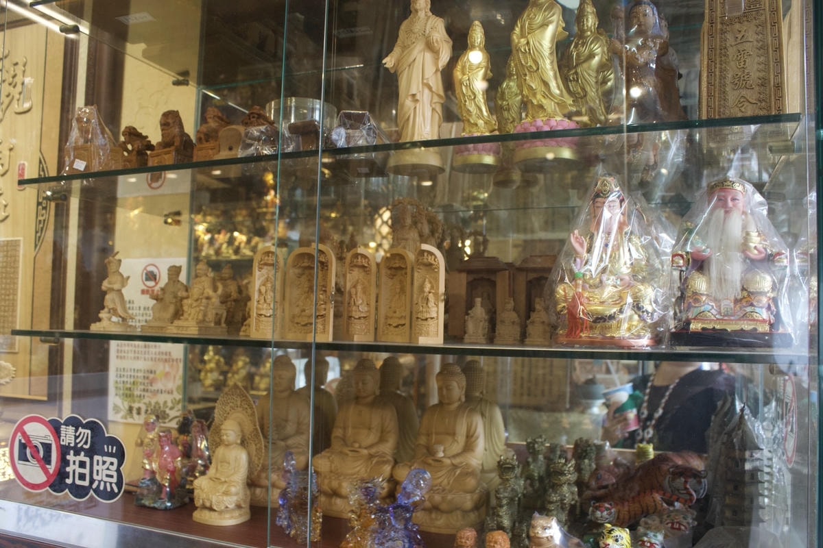 [ 佛具推薦 ] 聖靈光佛具 台北老字號佛具店推薦 神