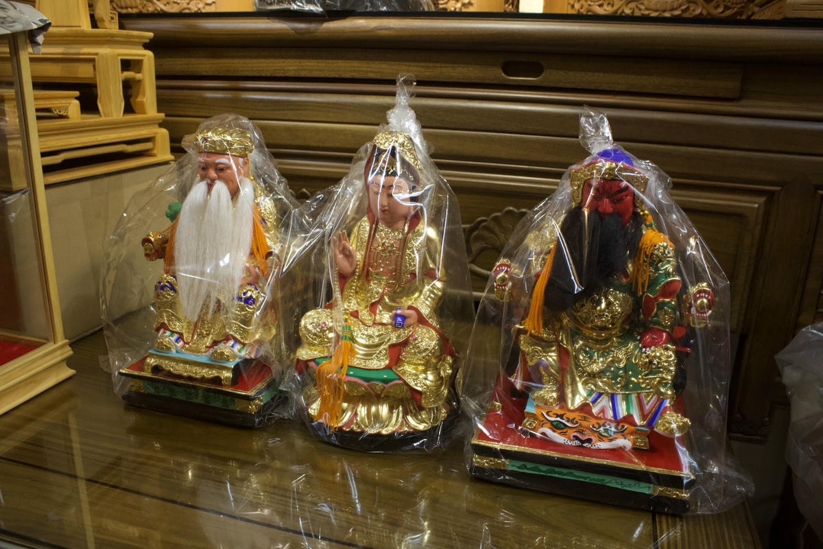 [ 佛具推薦 ] 聖靈光佛具 台北老字號佛具店推薦 神