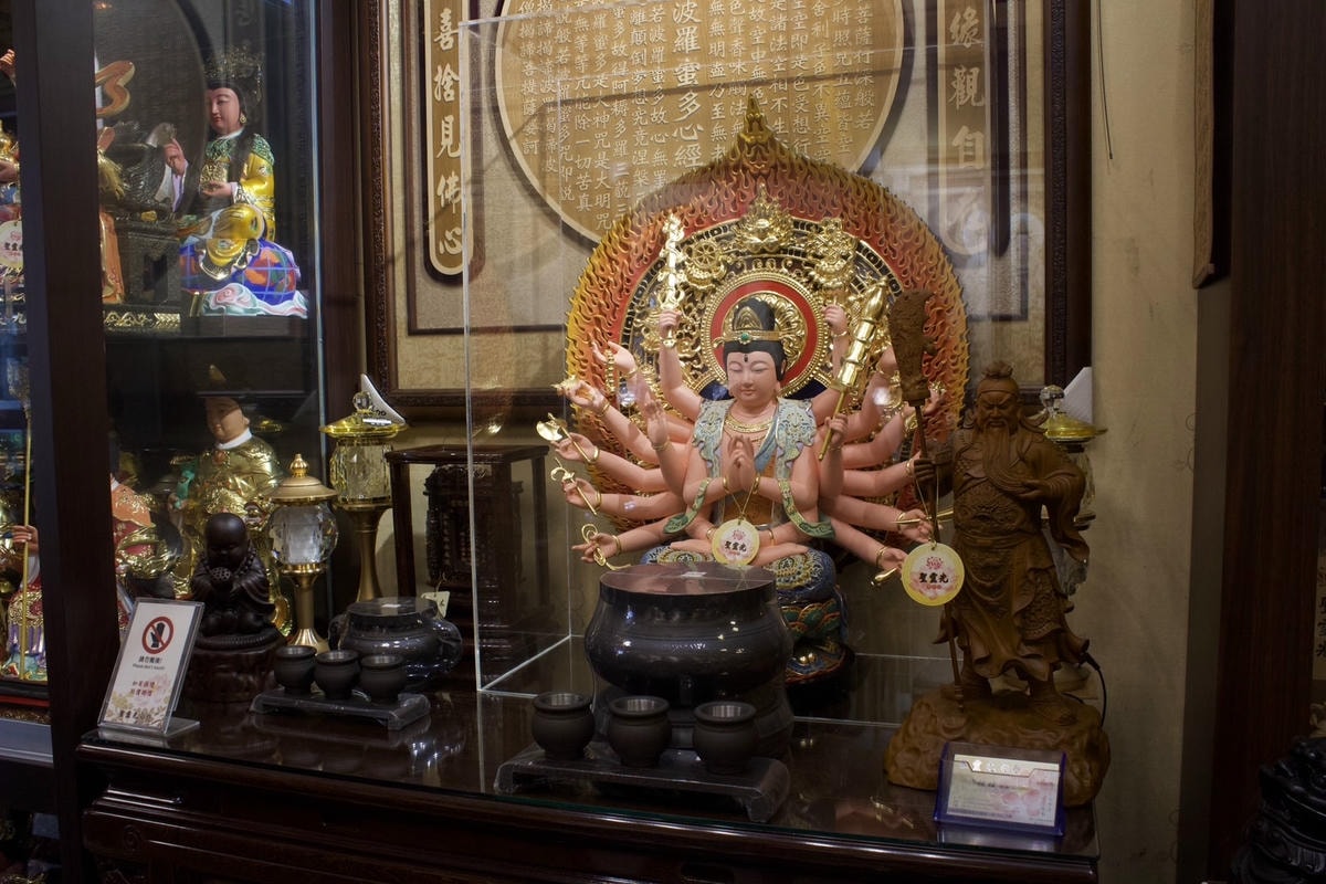 [ 佛具推薦 ] 聖靈光佛具 台北老字號佛具店推薦 神