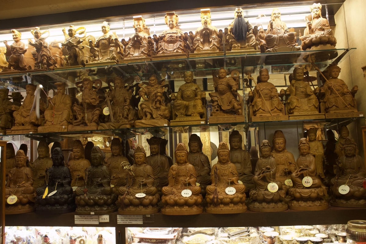 [ 佛具推薦 ] 聖靈光佛具 台北老字號佛具店推薦 神