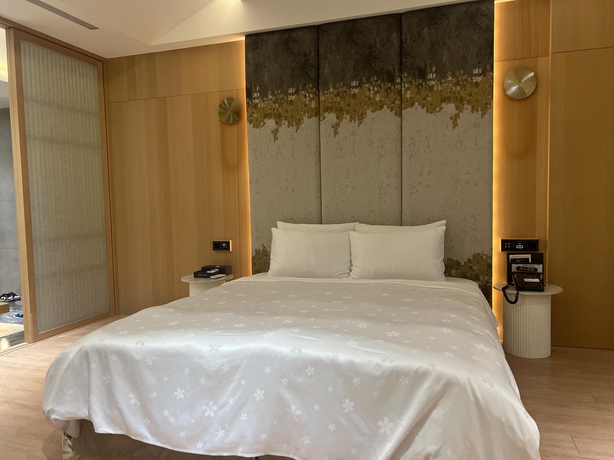 [ 台中住宿 ] 朵茉行館 台中豪宅式藝術酒店台中汽車旅