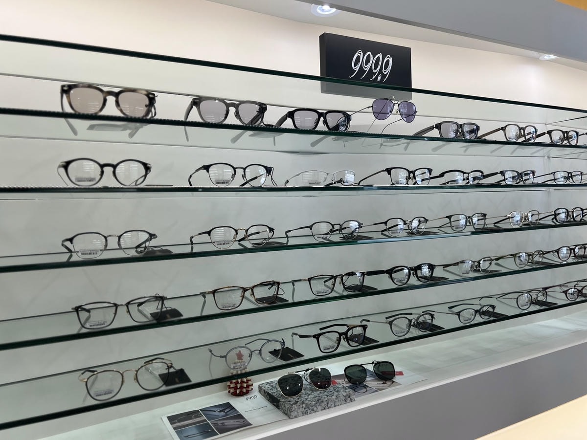 [ 眼鏡店分享 ] 百視特專業眼鏡中山門市 蔡司優視力專家 