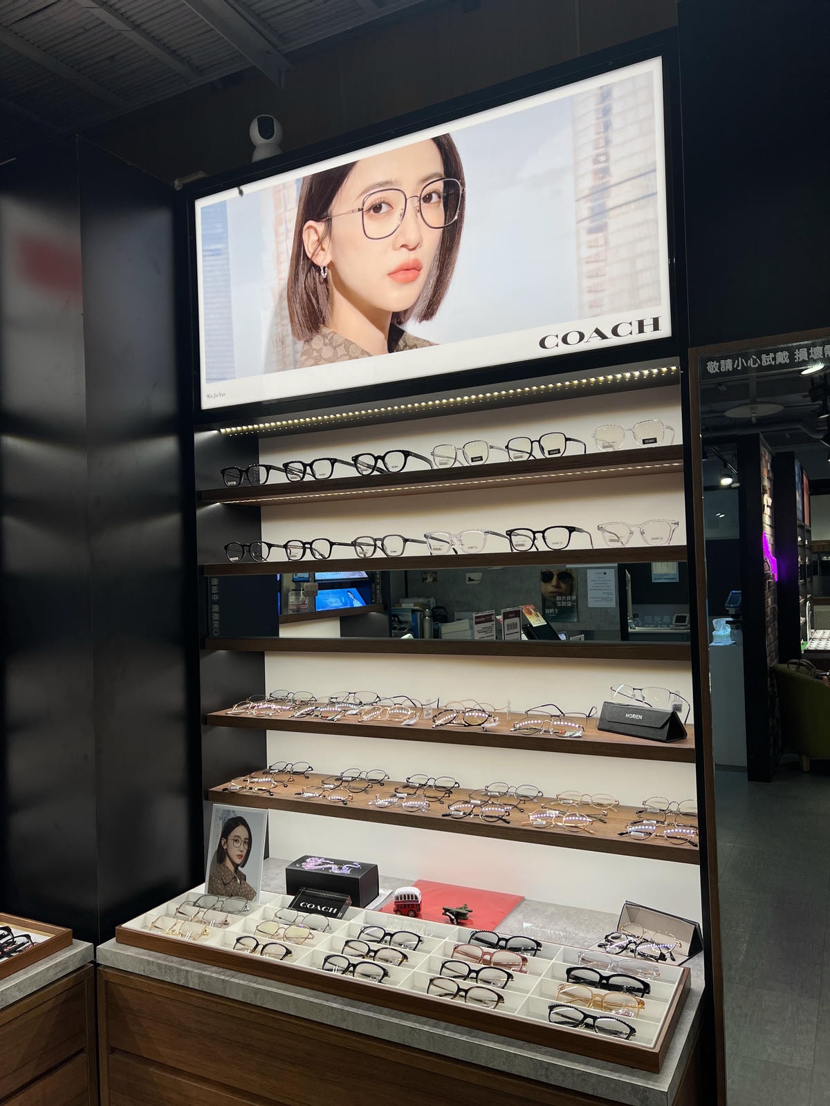 [ 眼鏡店分享 ] SOLO MAX快時尚眼鏡 誠品南西店 