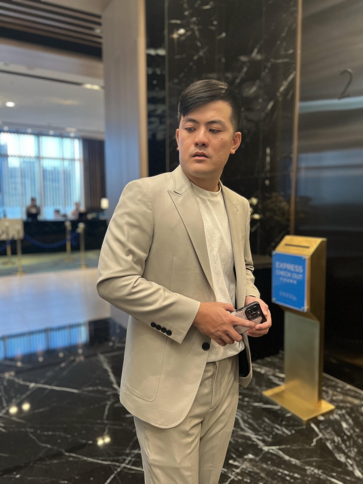 [ 西服推薦 ] ElegaZzle-EZ西服桃園形象概念館