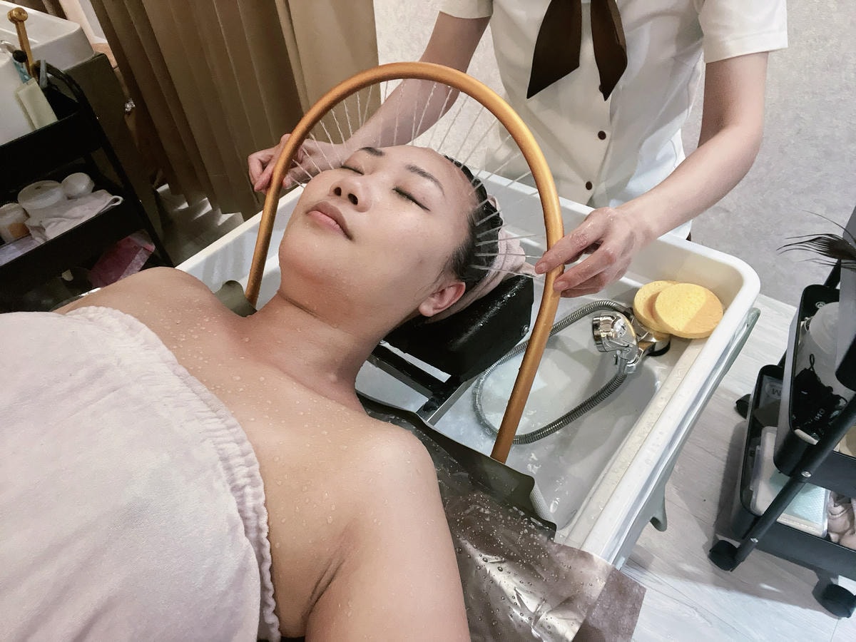 [ 美髮推薦 ] HQ越式洗髮複合美學 中壢超便宜越式洗