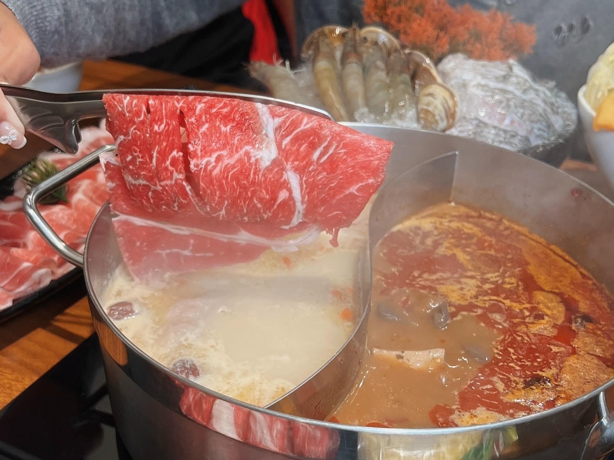 [ 桃園食記 ] 蒸煮流胡椒豬肚雞鍋桃園好喝胡椒豬肚雞推薦