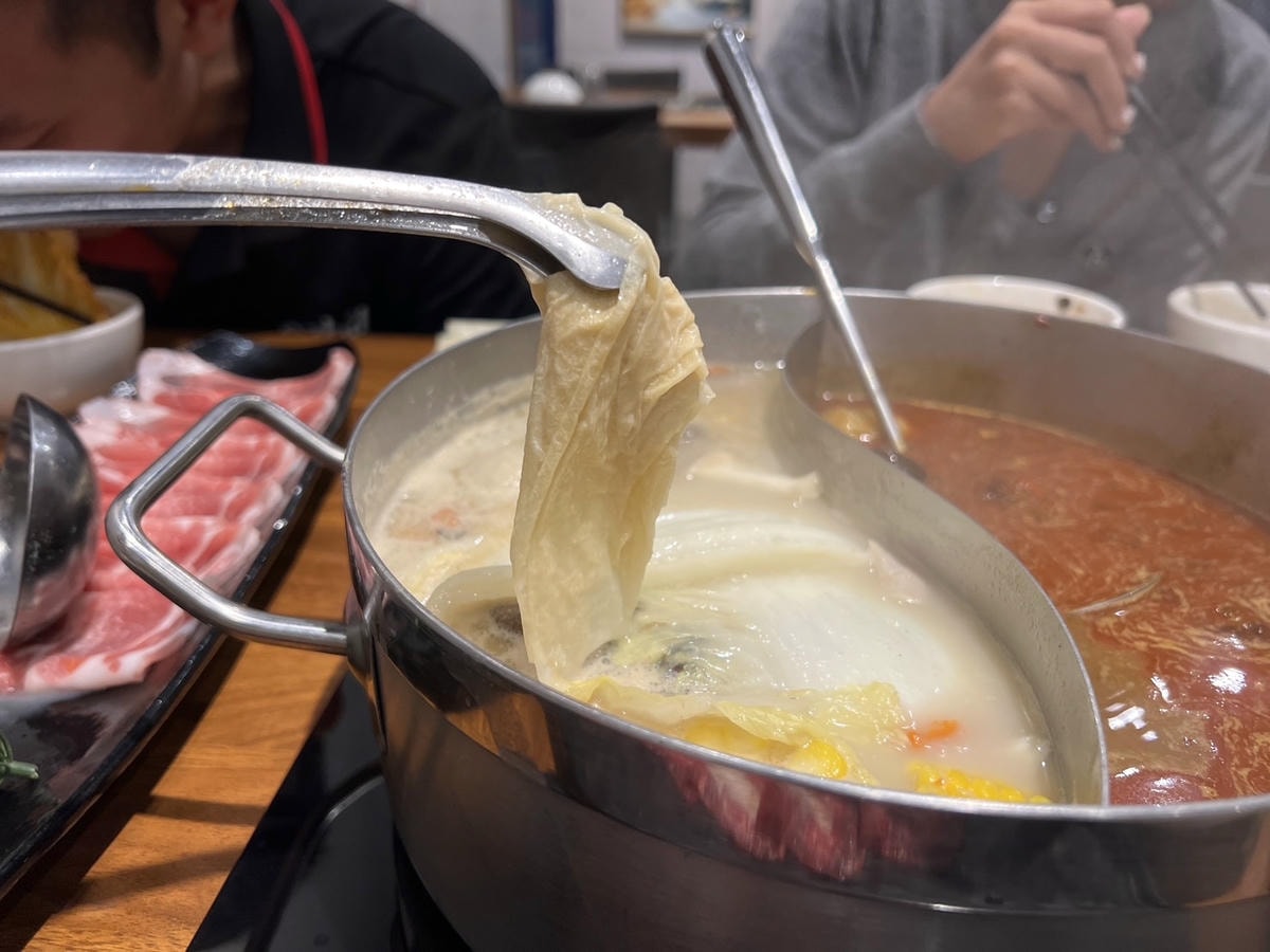 [ 桃園食記 ] 蒸煮流胡椒豬肚雞鍋桃園好喝胡椒豬肚雞推薦