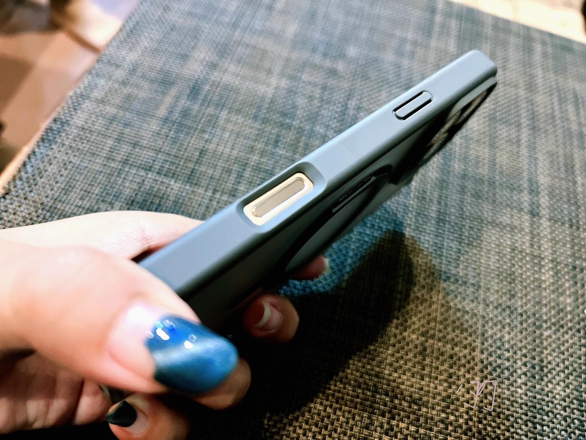 [ 手機殼開箱 ] MONOCOZZI iPhone 16系