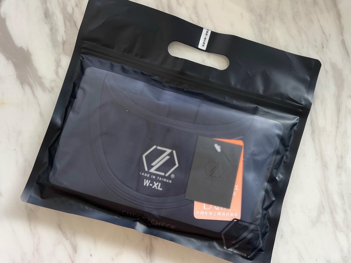 [ 發熱衣分享 ] check2check 暖機能輕絨發熱衣