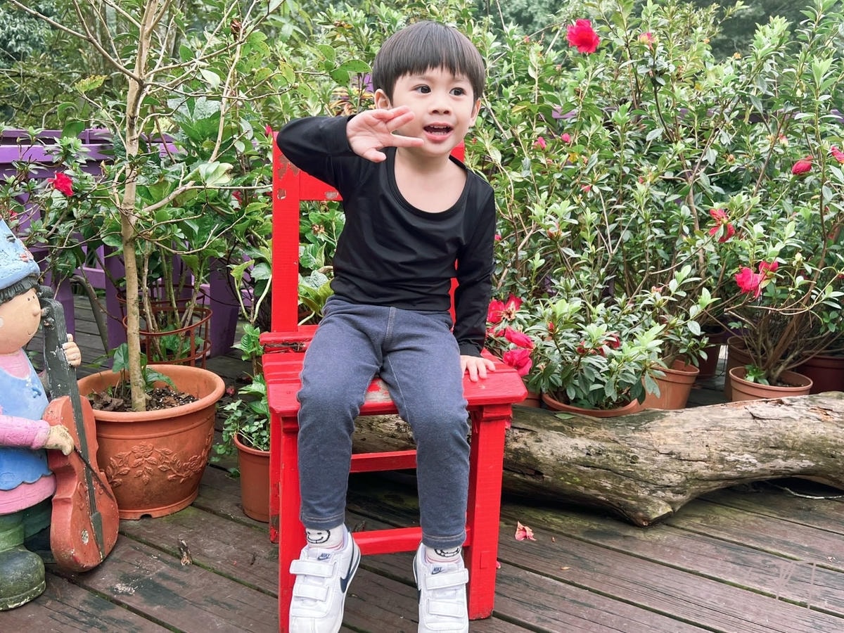 [ 發熱衣分享 ] check2check 暖機能輕絨發熱衣