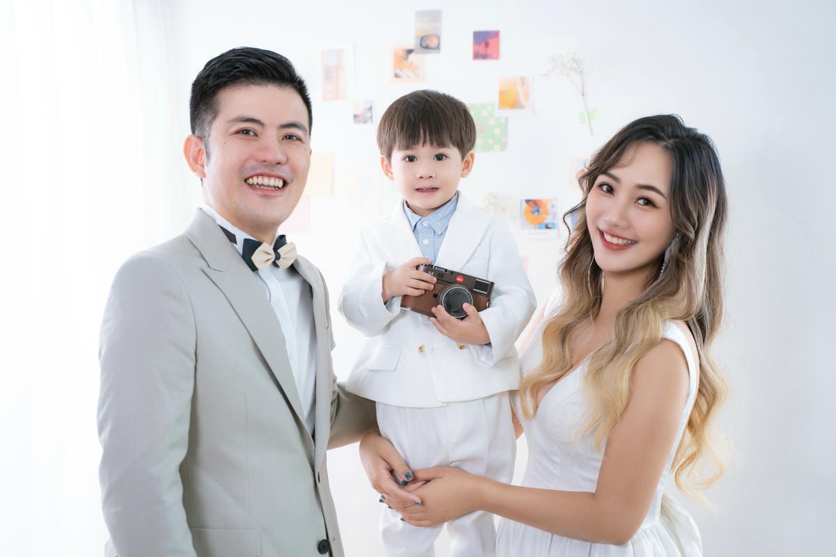 [ 全家福攝影 ]棚拍全家福比外拍更精彩,快樂拍親子寫真的一
