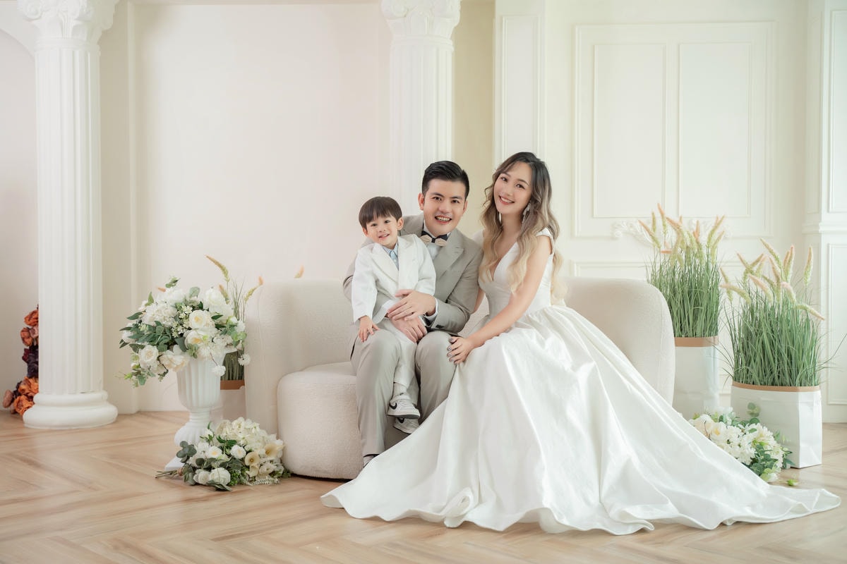 [ 全家福攝影 ]棚拍全家福比外拍更精彩,快樂拍親子寫真的一