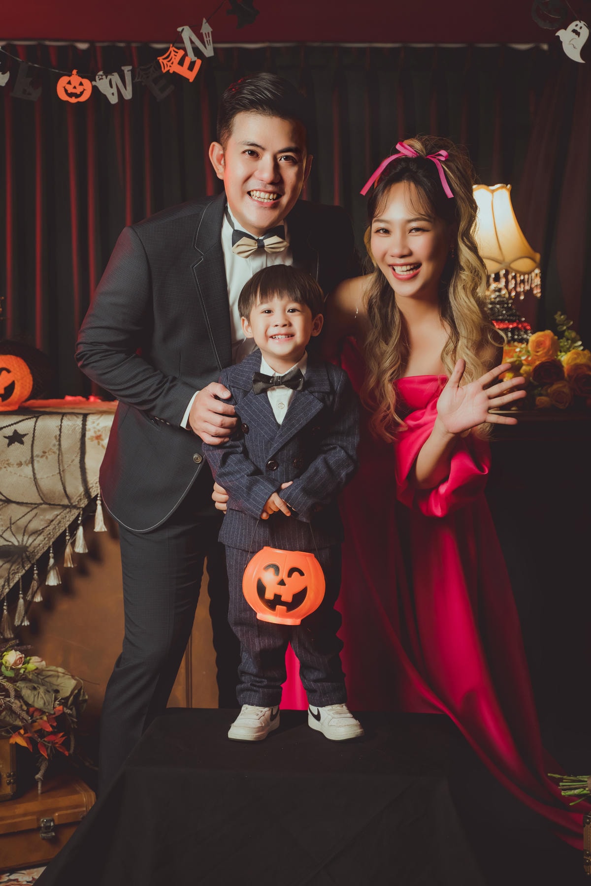 [ 全家福攝影 ]棚拍全家福比外拍更精彩,快樂拍親子寫真的一