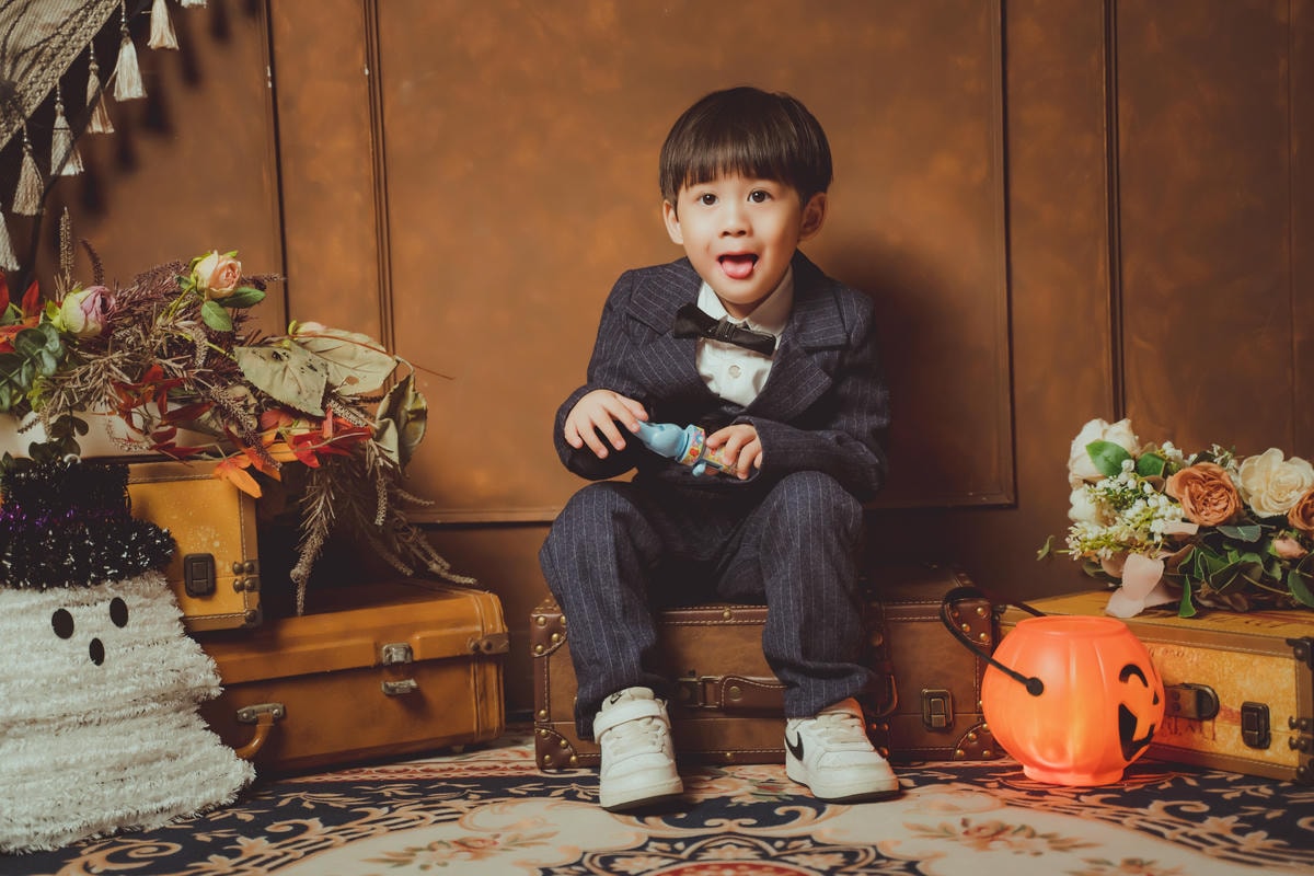 [ 全家福攝影 ]棚拍全家福比外拍更精彩,快樂拍親子寫真的一