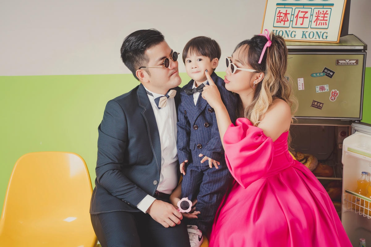 [ 全家福攝影 ]棚拍全家福比外拍更精彩,快樂拍親子寫真的一
