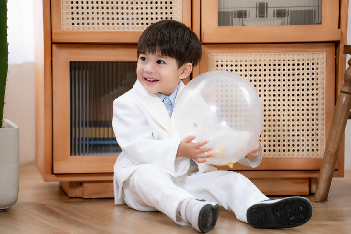 [ 全家福攝影 ]棚拍全家福比外拍更精彩,快樂拍親子寫真的一