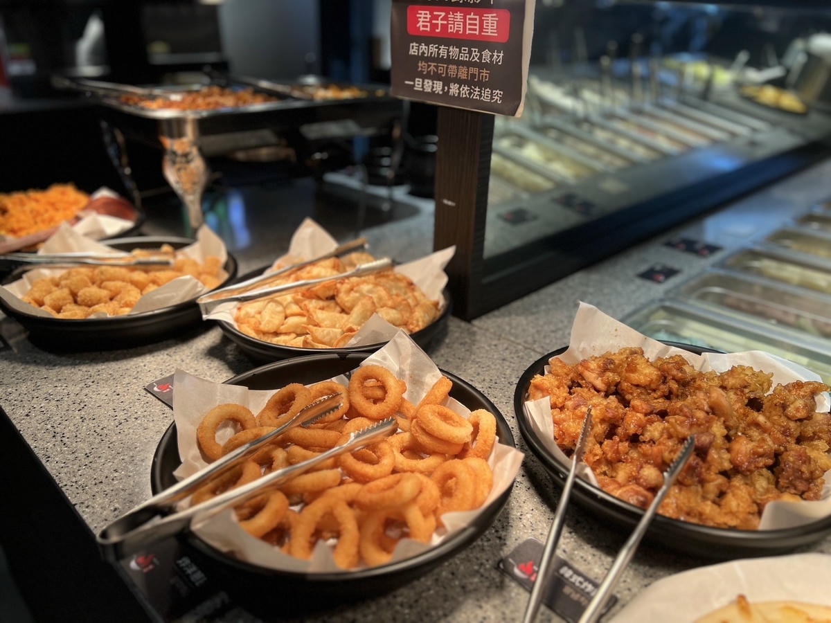 [ 桃園食記 ] 甩鍋雞볶찜韓式炒雞吃到飽-桃園ATT店 