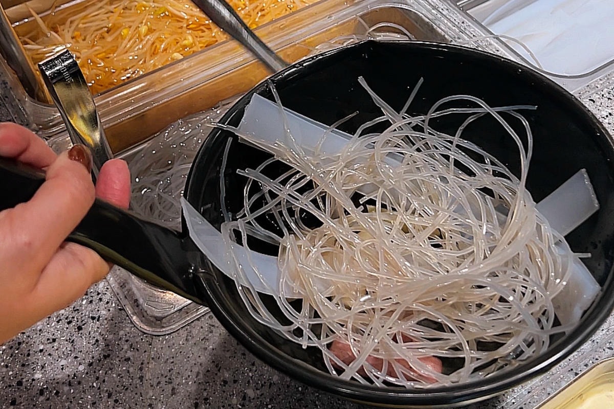 [ 桃園食記 ] 甩鍋雞볶찜韓式炒雞吃到飽-桃園ATT店 