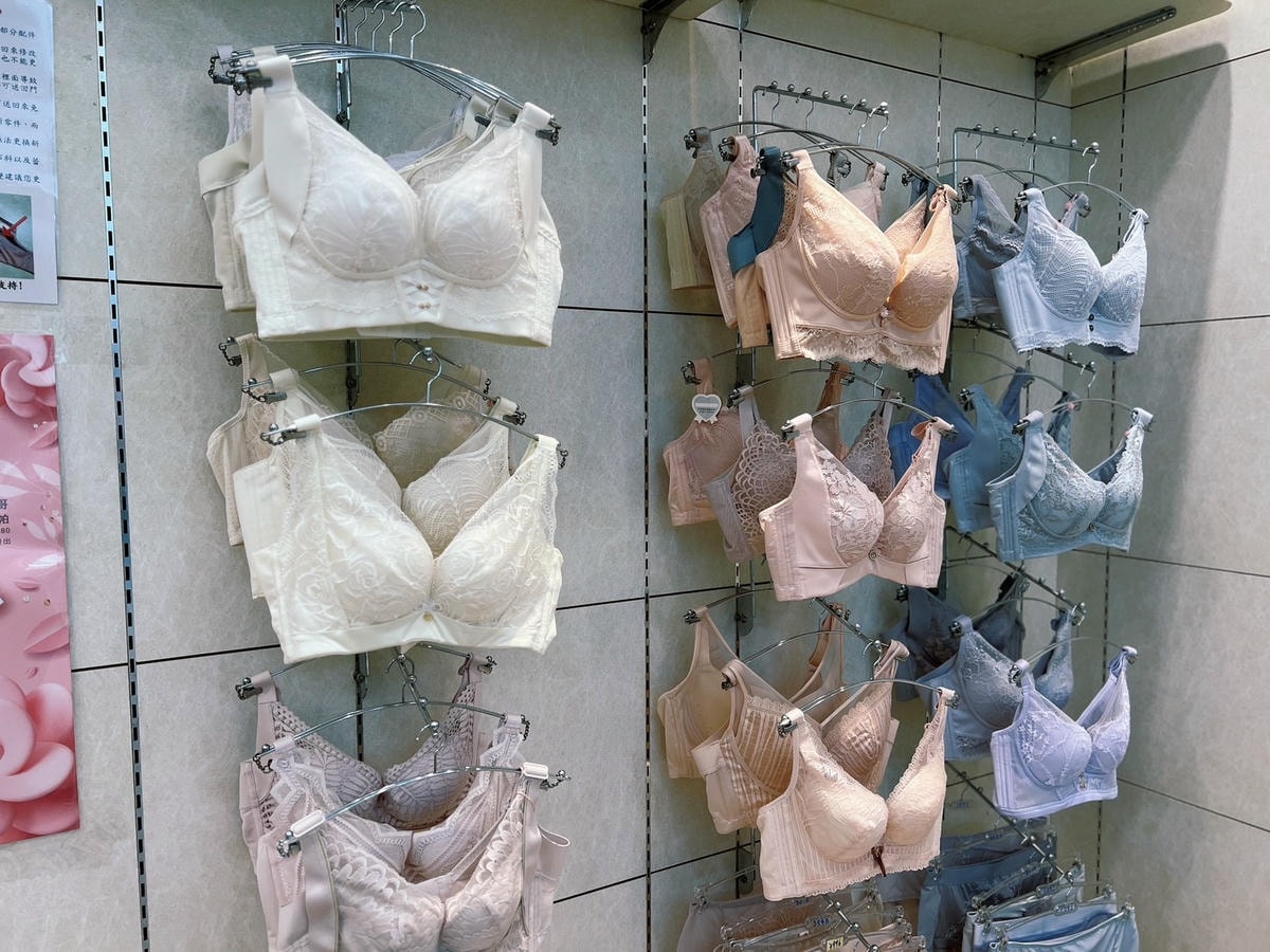 [ 內衣分享 ] 告別走鐘胸型!妮妮內衣門市試穿心得:一對一