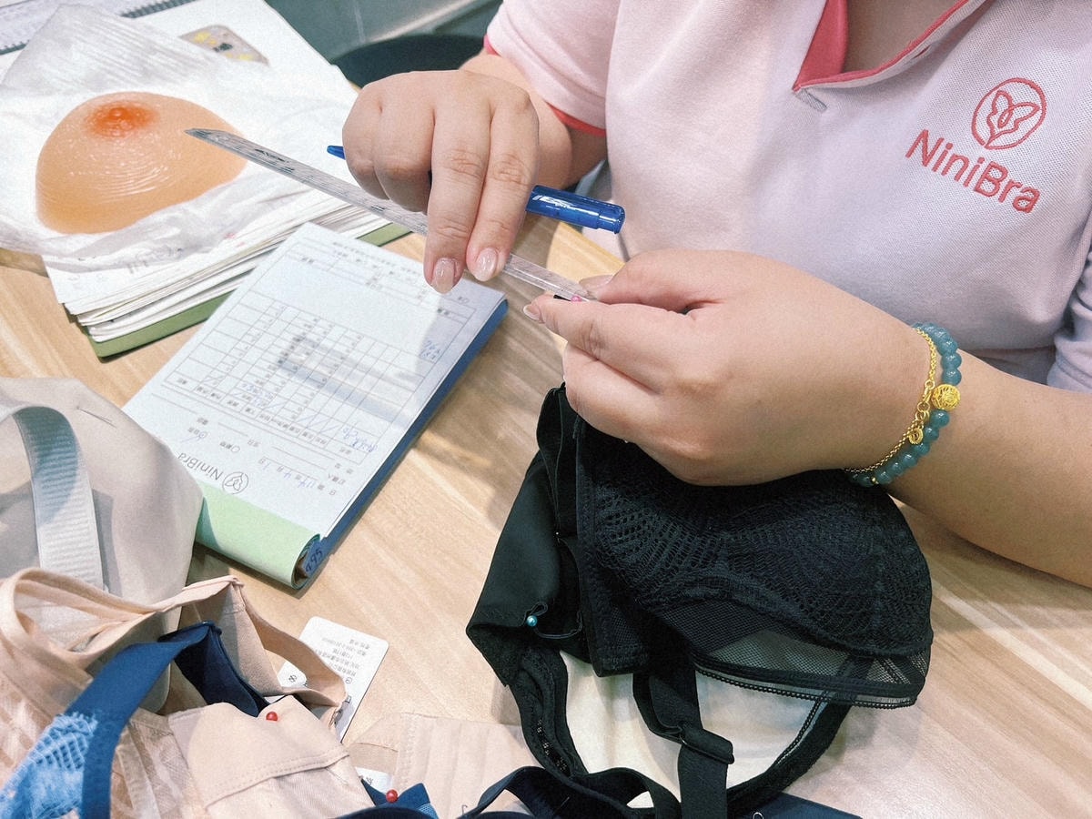 [ 內衣分享 ] 告別走鐘胸型!妮妮內衣門市試穿心得:一對一