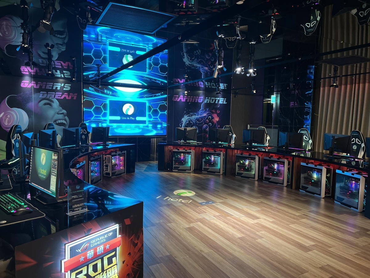 [ 桃園住宿 ] i hotel電競時租旅館 近桃園機場捷