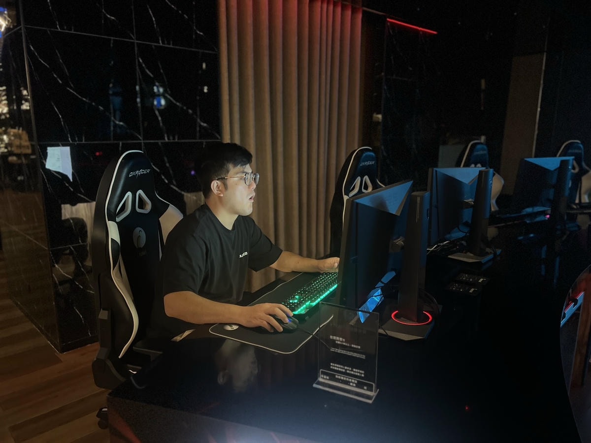 [ 桃園住宿 ] i hotel電競時租旅館 近桃園機場捷