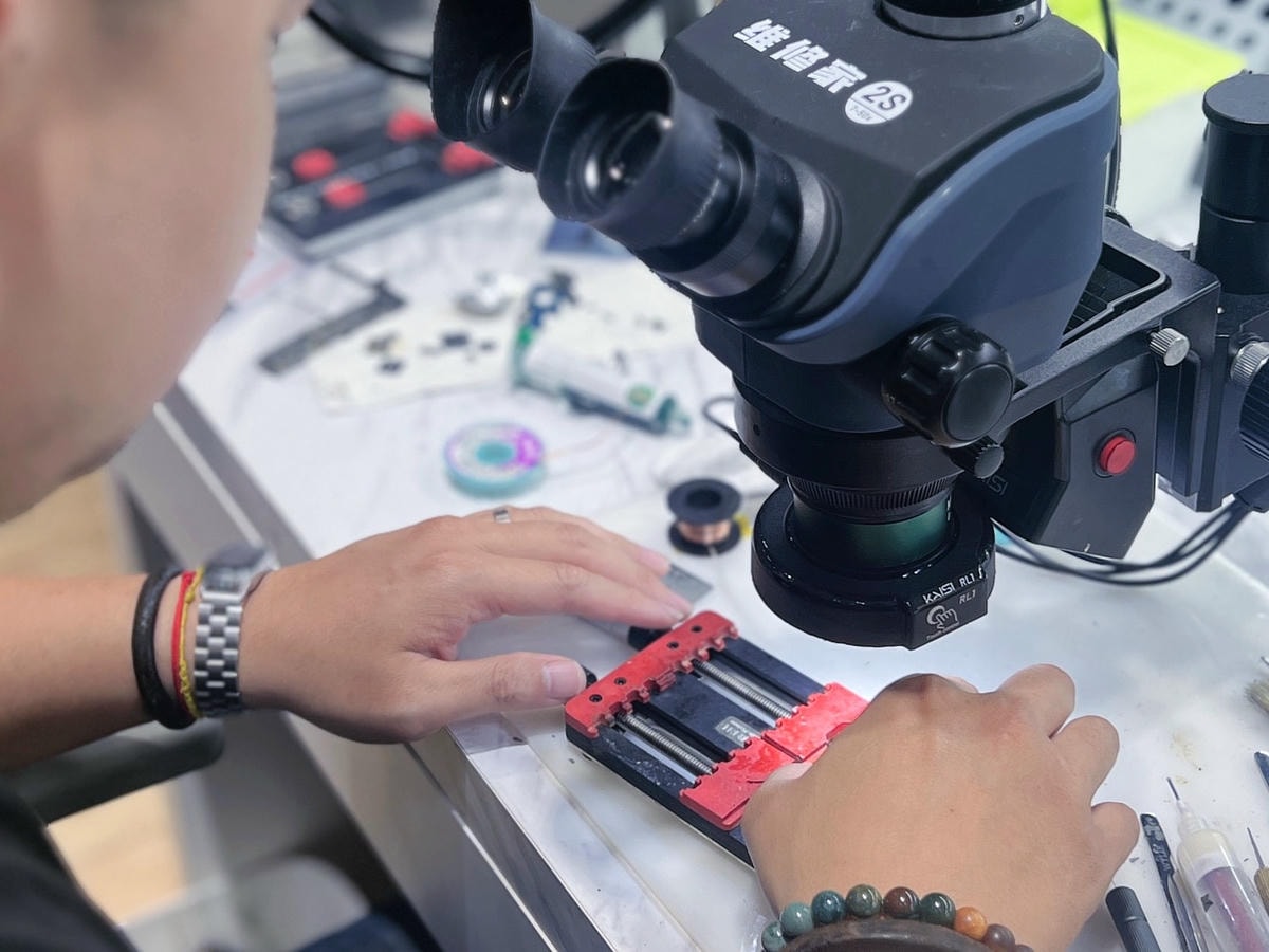 [ 台北板橋手機維修推薦] 老爹手機維修通訊行 手機維修