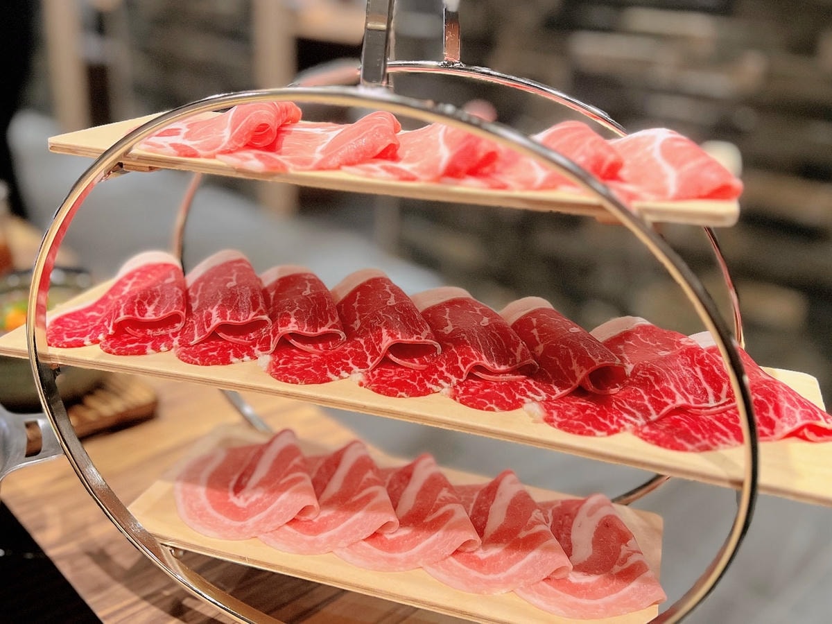 [ 桃園食記 ] 十二段鍋物堂中壢店自助吧新鮮蔬食最低29