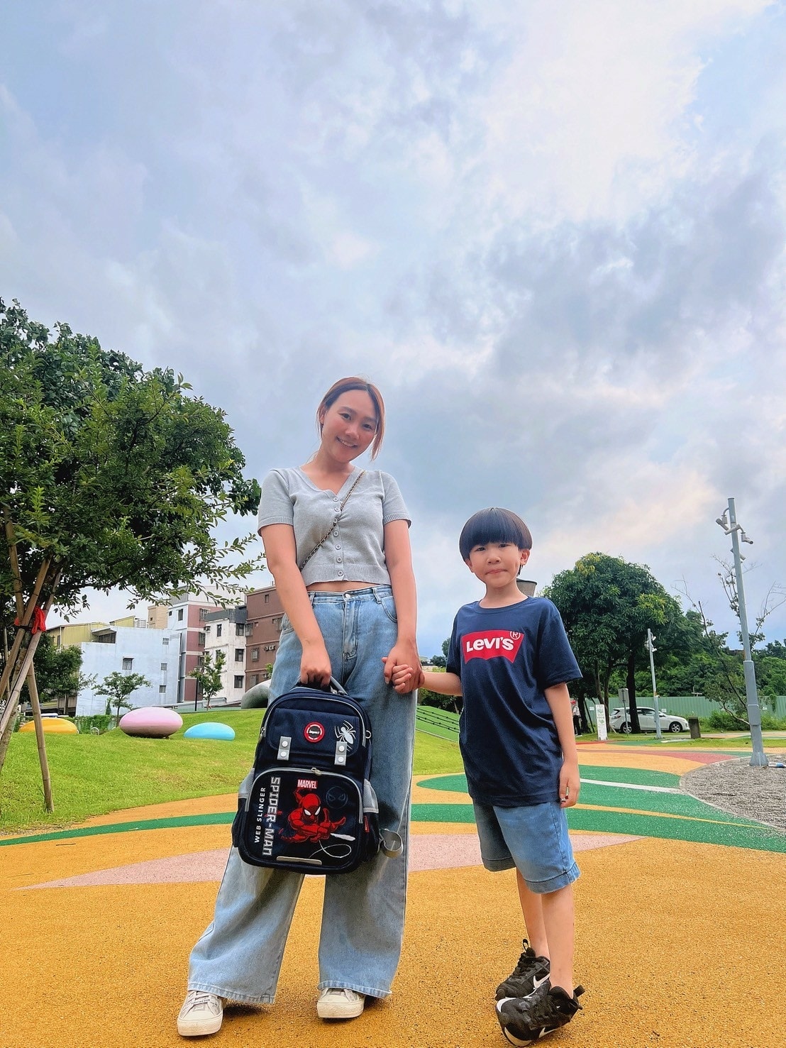 [ 護脊書包推薦 ] impact怡寶 momo 蜘