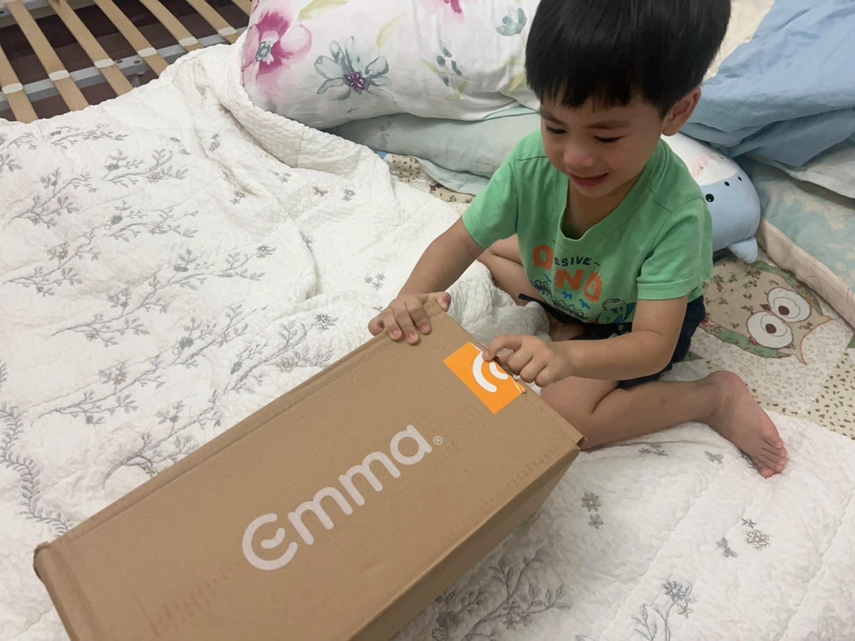 [ 床墊分享 ] 德國Emma 石墨烯黑鑽床墊 愛護爸媽的