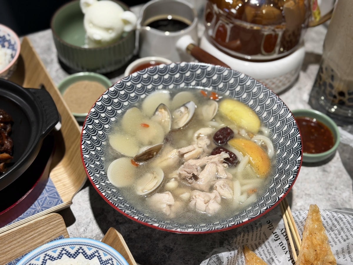 [ 桃園食記 ] 茶自點青埔新光影城店 青埔不限時餐廳 
