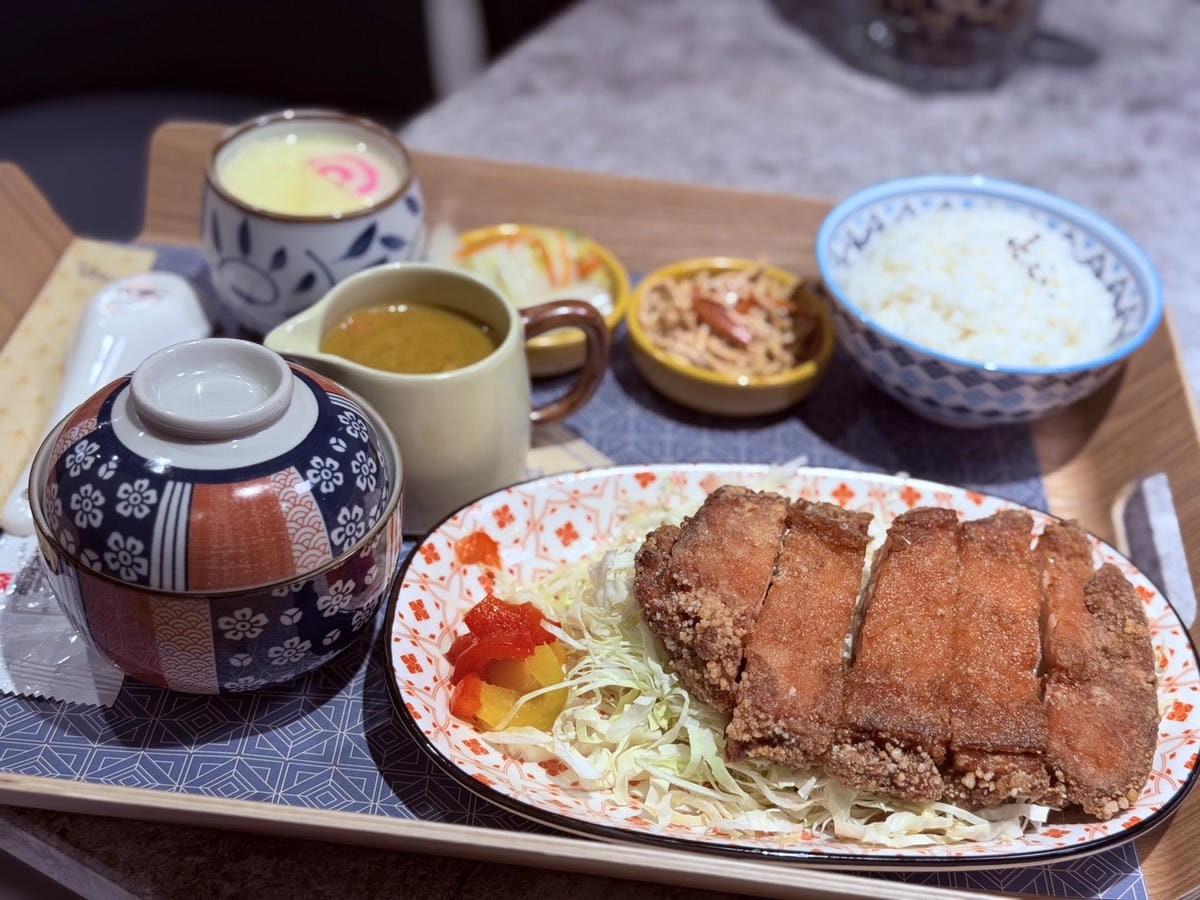 [ 桃園食記 ] 茶自點青埔新光影城店 青埔不限時餐廳 