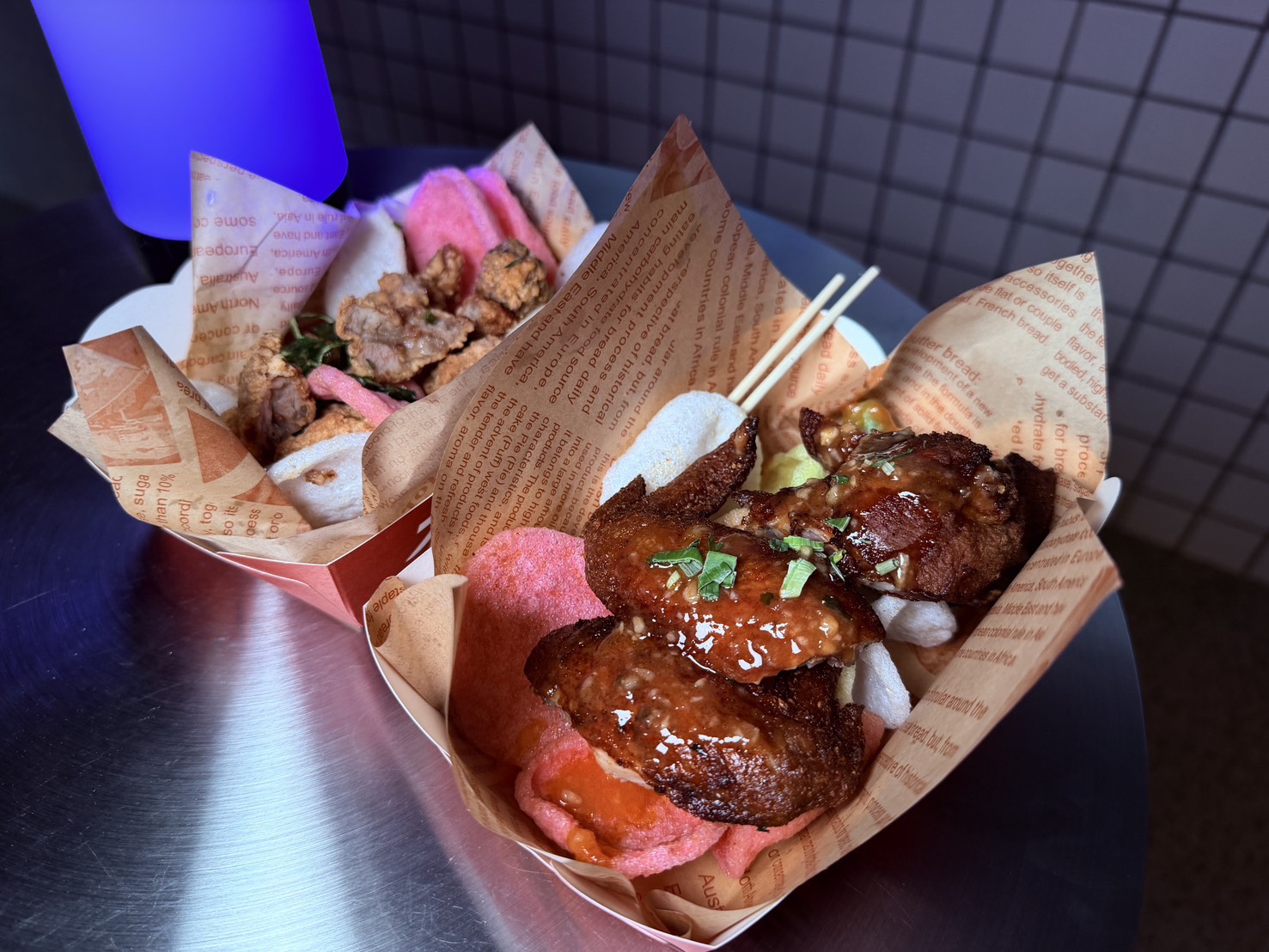 [ 桃園酒吧 ] 不醒人室 x SLAP! 中壢立飲式酒吧開箱 互動式KTV超好玩~大E人聚集地