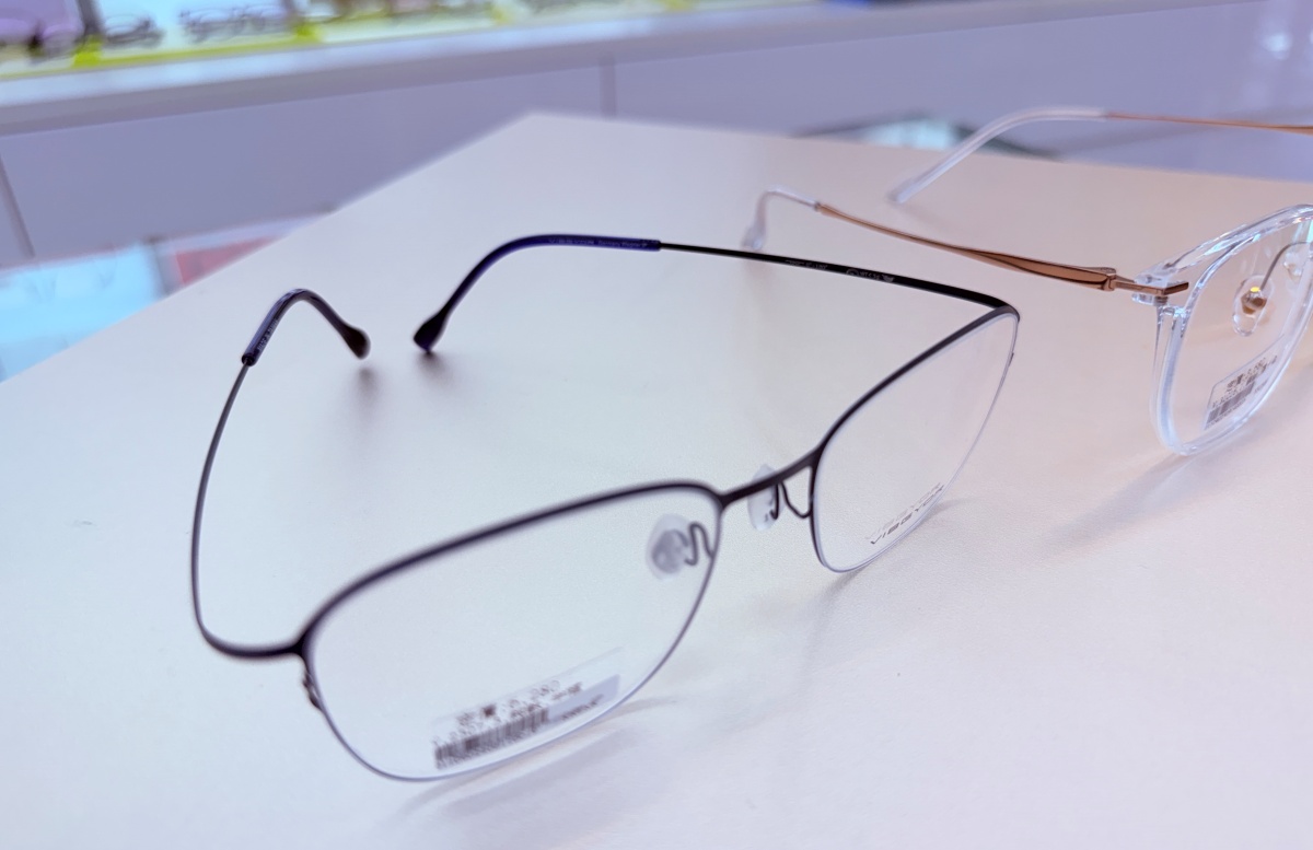 [ 眼鏡店分享 ] 中視眼鏡驗光所龜山店 龜山眼鏡店推薦，價格親民款式多