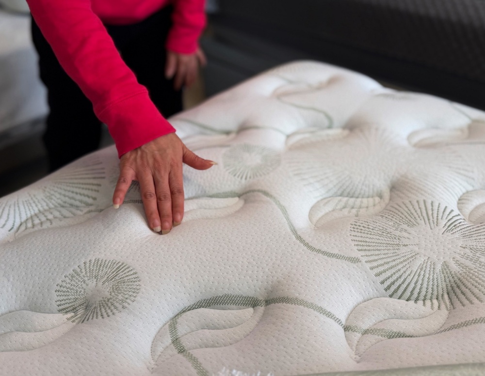 [ 家居推薦 ]吉川熊家具床墊｜桃園床墊推薦 10年保固 工廠直營低價高CP值 客製化床墊家具