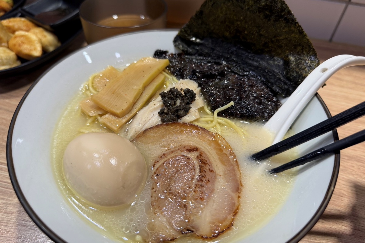 [ 桃園食記 ] 拉麵一澍龍潭店 龜山人氣拉麵插旗！龍潭中正路餐廳高 CP 值濃郁湯頭，內用免費加麵