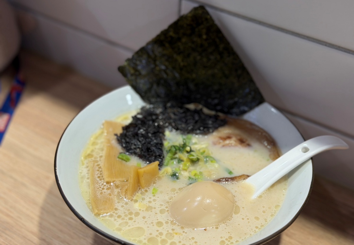 [ 桃園食記 ] 拉麵一澍龍潭店 龜山人氣拉麵插旗！龍潭中正路餐廳高 CP 值濃郁湯頭，內用免費加麵