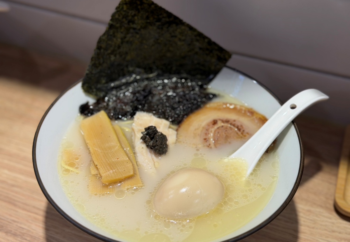 [ 桃園食記 ] 拉麵一澍龍潭店 龜山人氣拉麵插旗！龍潭中正路餐廳高 CP 值濃郁湯頭，內用免費加麵