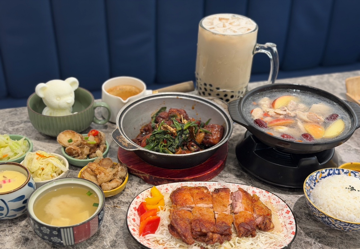 [ 桃園食記 ] 茶自點複合式餐飲中正店 桃園老字號平日不限時餐廳 ，桃園聚會餐廳分享