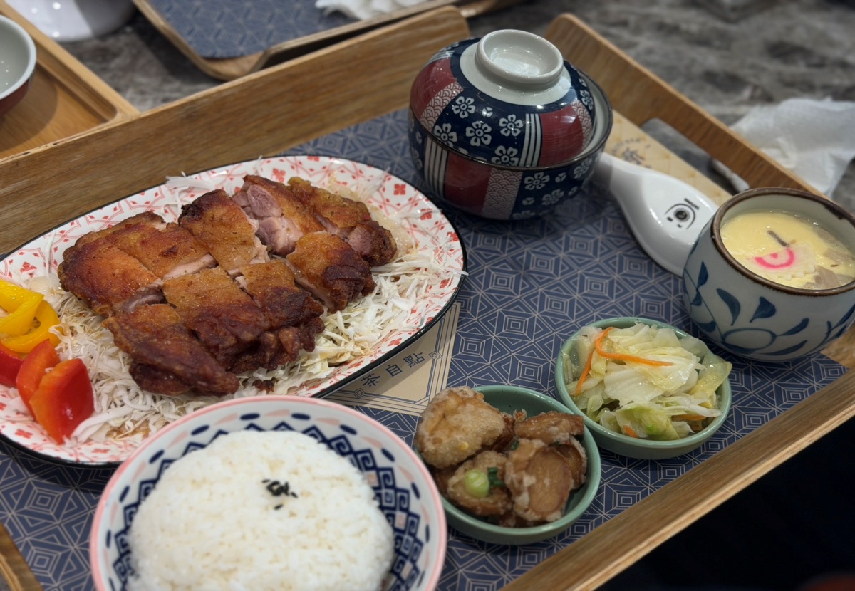 [ 桃園食記 ] 茶自點複合式餐飲中正店 桃園老字號平日不限時餐廳 ，桃園聚會餐廳分享