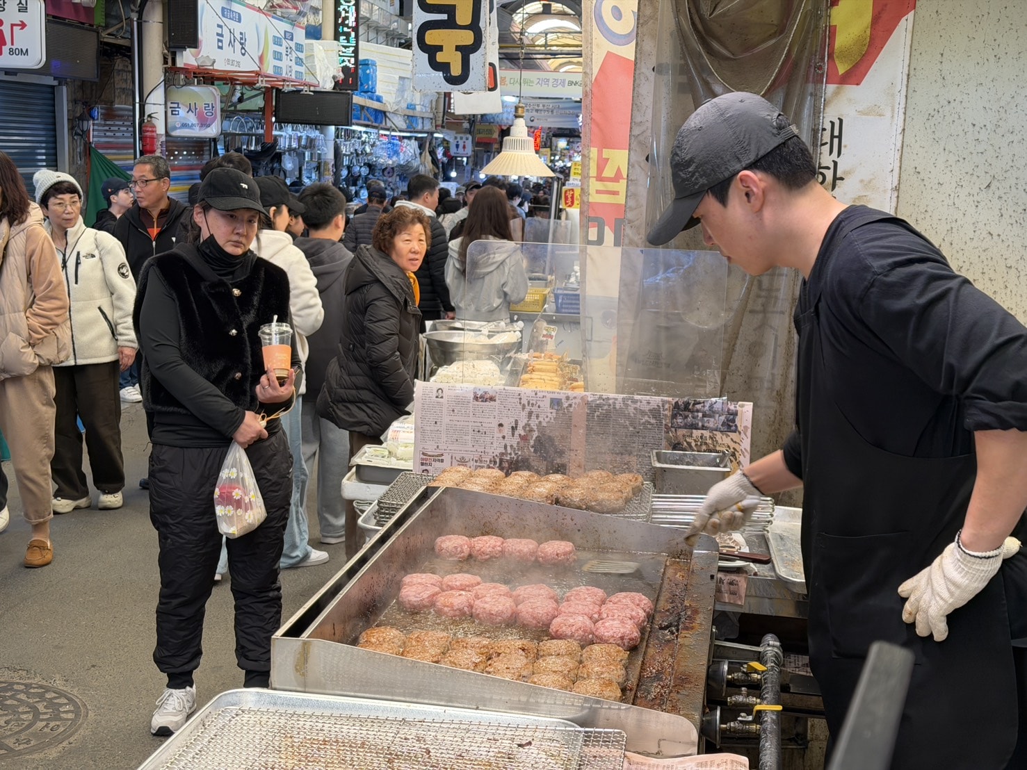 [ 釜山食記 ] 부전떡갈비 삼초전釜田市場漢堡肉排隊名店，在地人才知道的爆汁隱藏版小吃