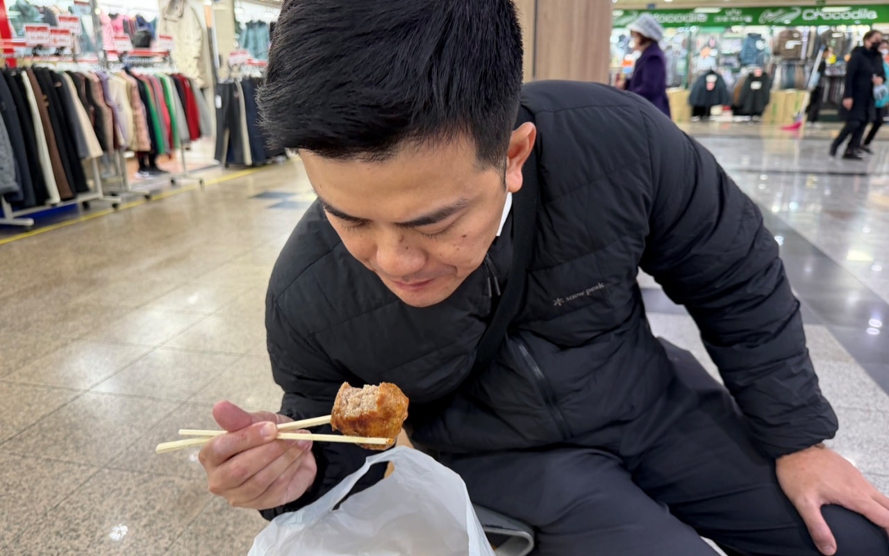 [ 釜山食記 ] 부전떡갈비 삼초전釜田市場漢堡肉排隊名店，在地人才知道的爆汁隱藏版小吃