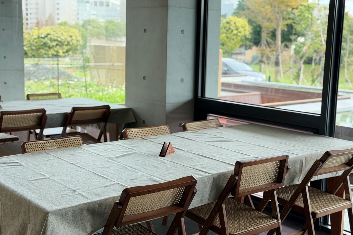 [ 桃園食記 ] Moon Island 沐嶋桃園旗艦店 桃園景觀餐廳推薦 龍山埤塘生態公園一次滿足的療癒系行程