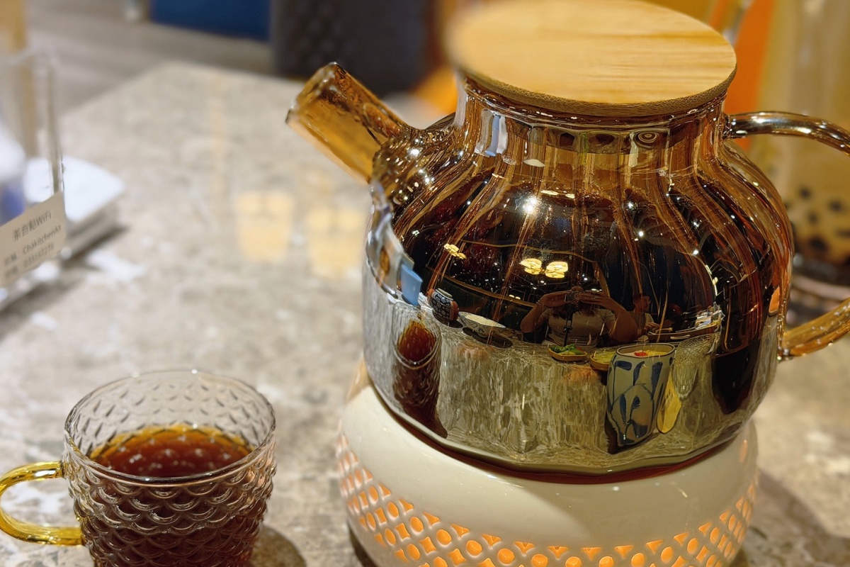 ［桃園食記］茶自點環球桃園A8店 |  桃園龜山林口聚餐餐廳分享林口聚餐餐廳推薦，長庚商圈人氣簡餐餐廳，平日不限時免費WIFI插座洽公首選餐廳