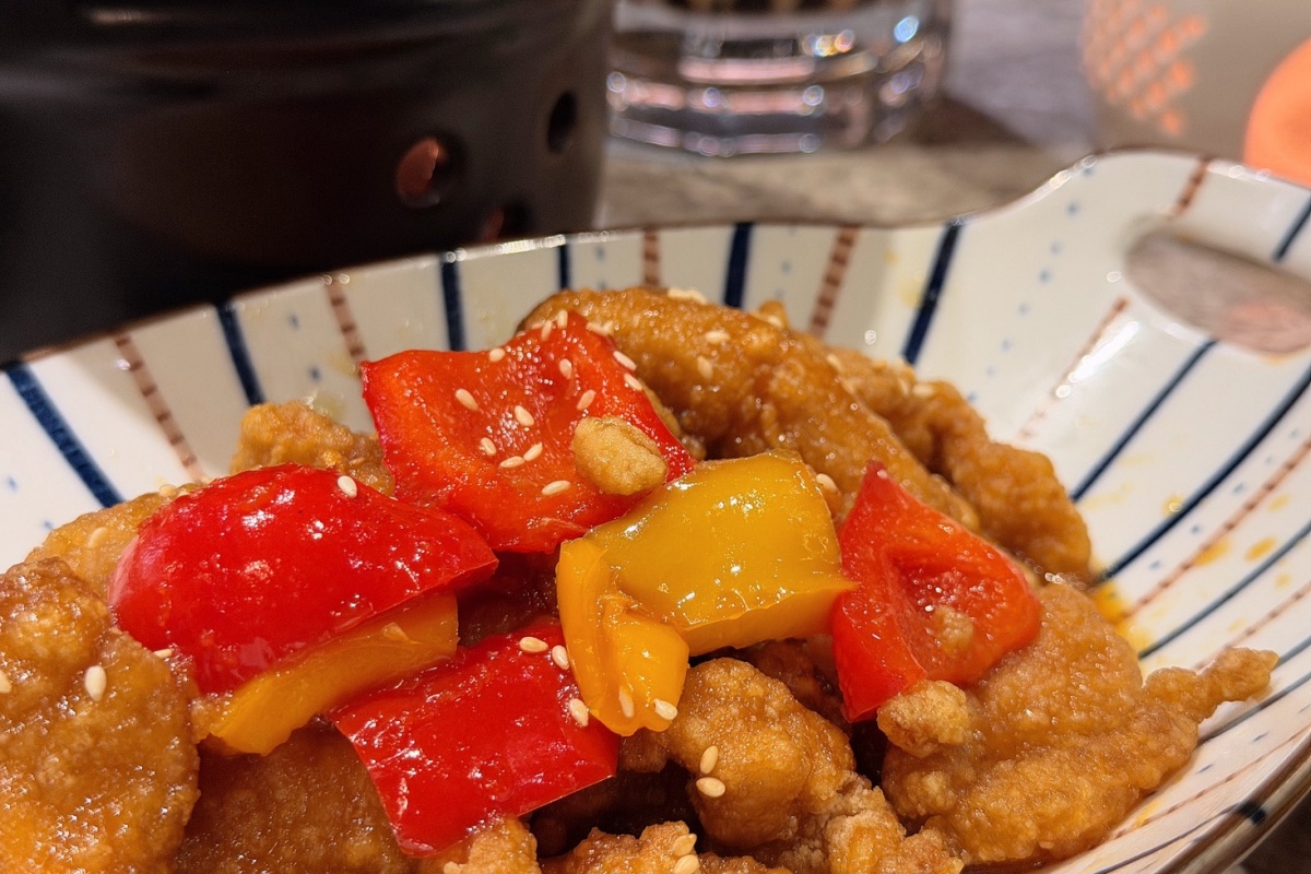 ［桃園食記］茶自點環球桃園A8店 |  桃園龜山林口聚餐餐廳分享林口聚餐餐廳推薦，長庚商圈人氣簡餐餐廳，平日不限時免費WIFI插座洽公首選餐廳