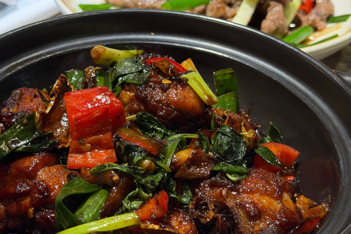 ［桃園食記］茶自點環球桃園A8店 |  桃園龜山林口聚餐餐廳分享林口聚餐餐廳推薦，長庚商圈人氣簡餐餐廳，平日不限時免費WIFI插座洽公首選餐廳